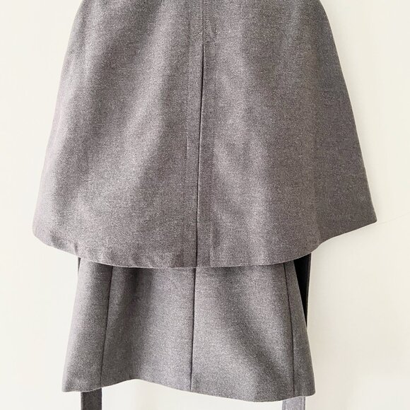 NWT BANANA REPUBLIC Grey Trench Coat with Cape - Size M - Picture 6 of 10